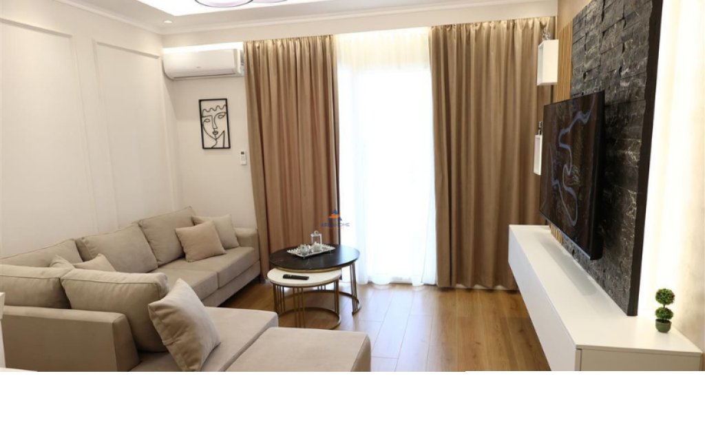VENDESI APPARTAMENTO 1+1+BALCONE "VICINO ALLA ROCCIA DI KAVAJA, DURRES" 110000 EURO