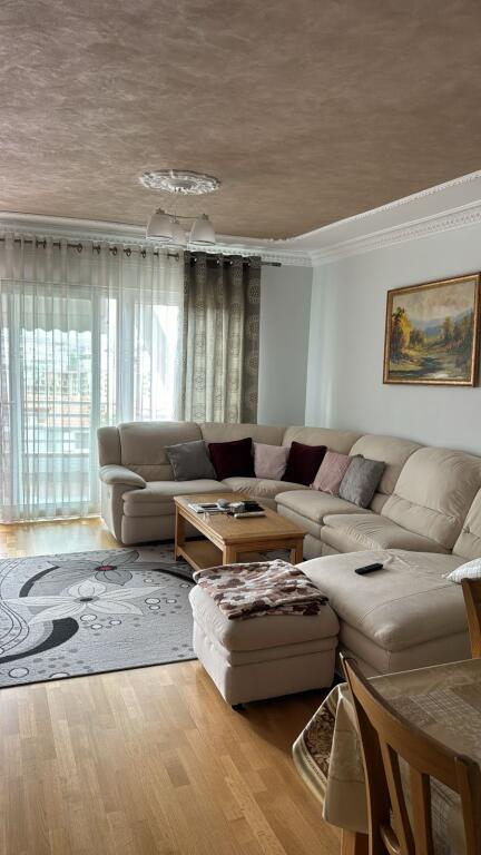 VENDESI DUPLEX A KODRA E DIELLIT 350.000 euro