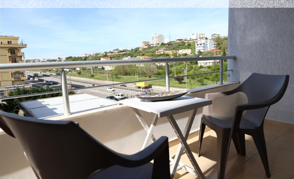 VENDESI APPARTAMENTO 1+1+BALCONE "VICINO ALLA ROCCIA DI KAVAJA, DURRES" 110000 EURO