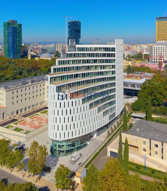 AFFITTIAMO UFFICIO PREMIUM NEL CUORE DI TIRANA !
