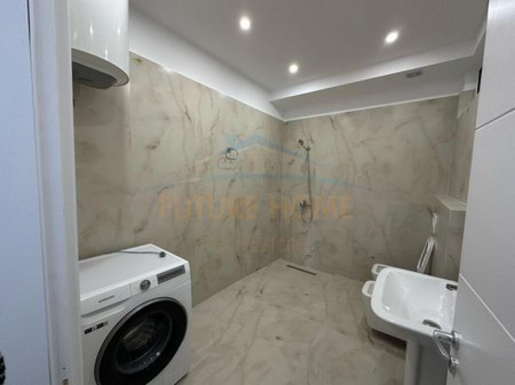 Shitet, Apartament 2+1+2+Garazh, Selitë (Shumë pranë Rezidencës Euro 3D)