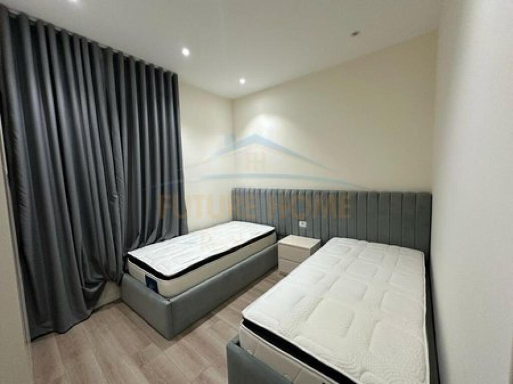 Shitet, Apartament 2+1+2+Garazh, Selitë (Shumë pranë Rezidencës Euro 3D)