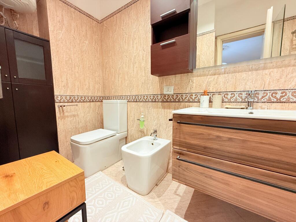 🏡 Jepet me Qira – Apartament 3+1 + 2 Tualete + Post Parkimi