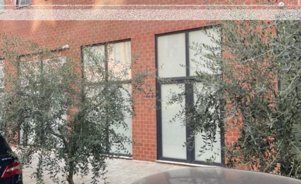 LOCALE COMMERCIALE IN AFFITTO 100M2 "STAZIONE DEI TRENI" 900 EURO