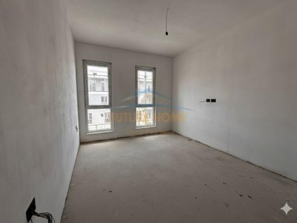 Shitet, Apartament 2+1+2 , Univers City, Tirane