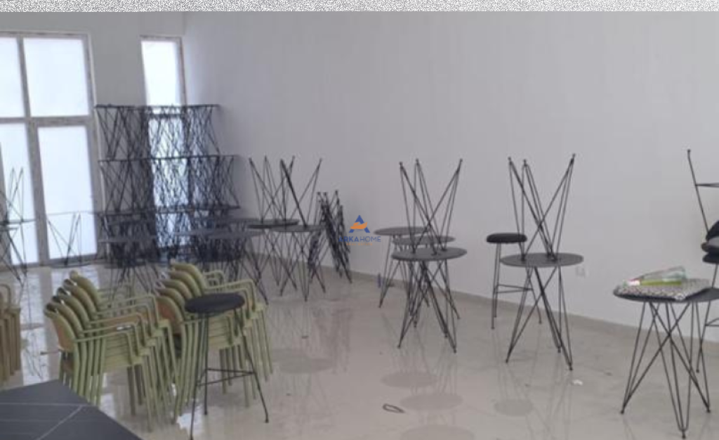 LOCALE COMMERCIALE IN AFFITTO 100M2 "STAZIONE DEI TRENI" 900 EURO