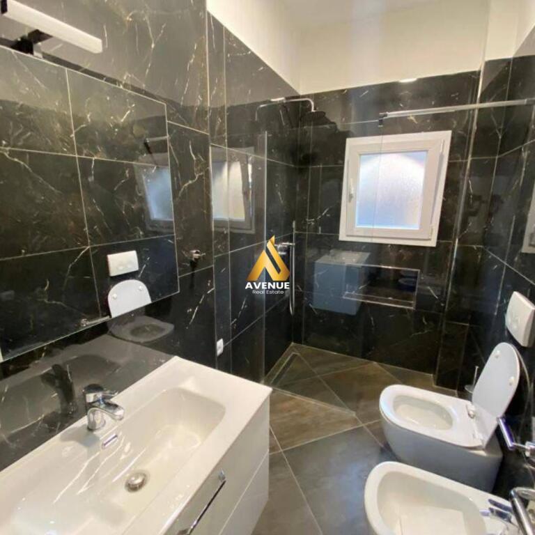 Appartamento 2+1 + deposito in affitto, presso Bar Santa, Via Myslym Shyri – Tirana   