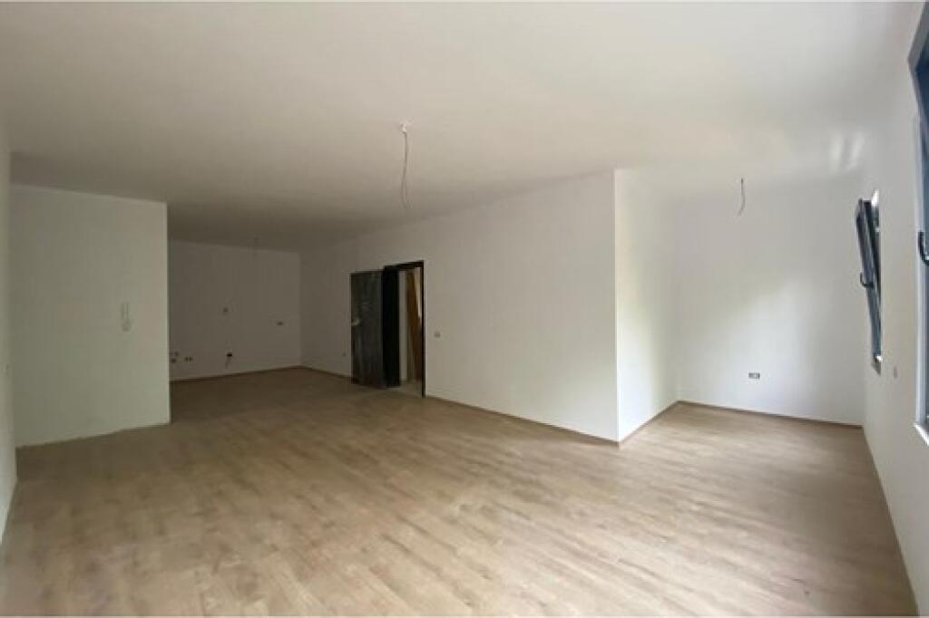 Appartamento 2+1+2 in Vendita con 2 Posti Auto, Via Elbasan, Complesso Xheluks (MLS # 530581007-80)
