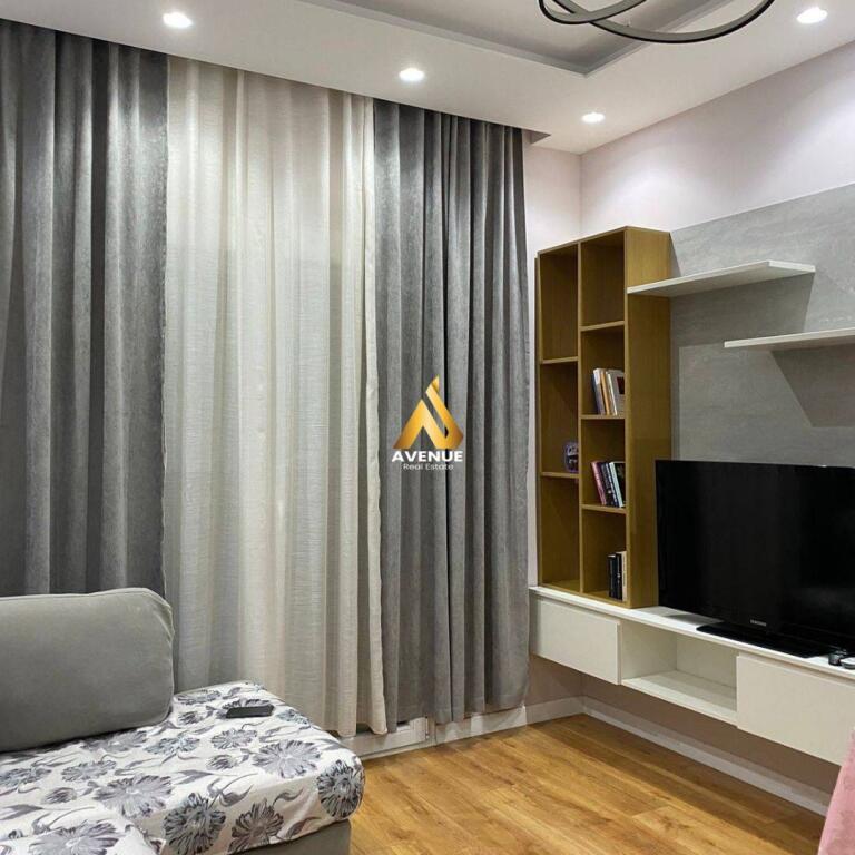 Appartamento 2+1 + deposito in affitto, presso Bar Santa, Via Myslym Shyri – Tirana   