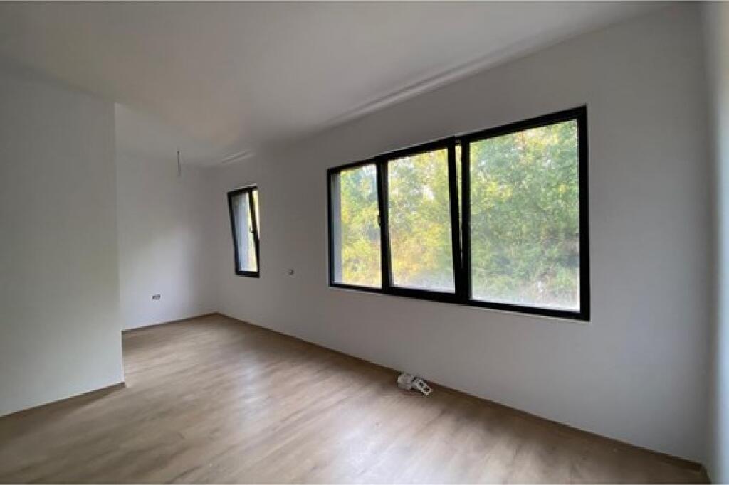 Appartamento 2+1+2 in Vendita con 2 Posti Auto, Via Elbasan, Complesso Xheluks (MLS # 530581007-80)