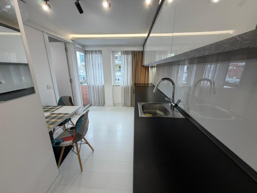 🏡 Qera studio  📍 Kompleksi Delijorgji💶 Cmimi 45.000 lek/muaj