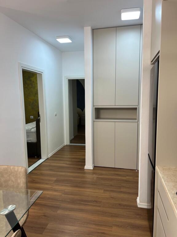 Appartamento 1+1 con parcheggio in affitto, Jordan Misja