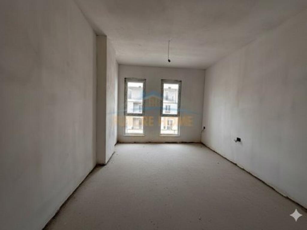 Shitet, Apartament 2+1+2 , Univers City, Tirane
