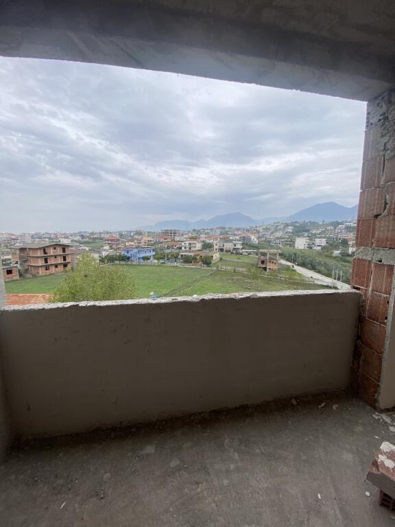 2+1, finito a Paskuqan, prezzo 92.000 euro