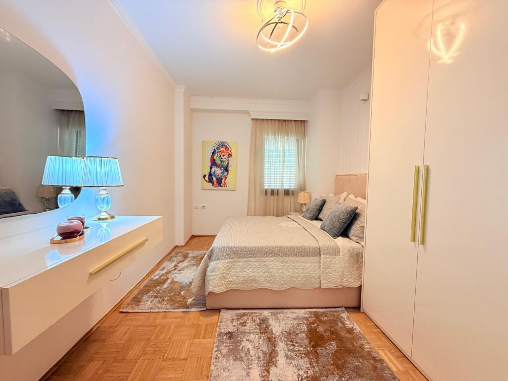 🏡 Jepet me Qira – Apartament 3+1 + 2 Tualete + Post Parkimi