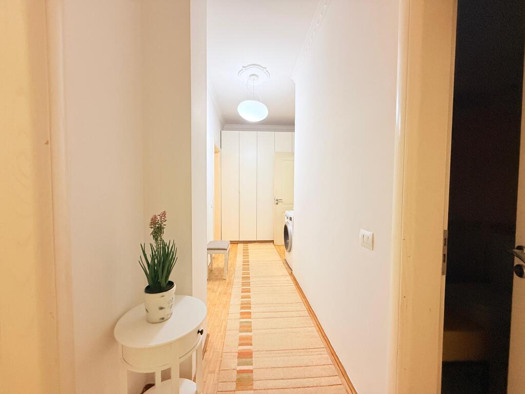 🏡 Jepet me Qira – Apartament 3+1 + 2 Tualete + Post Parkimi