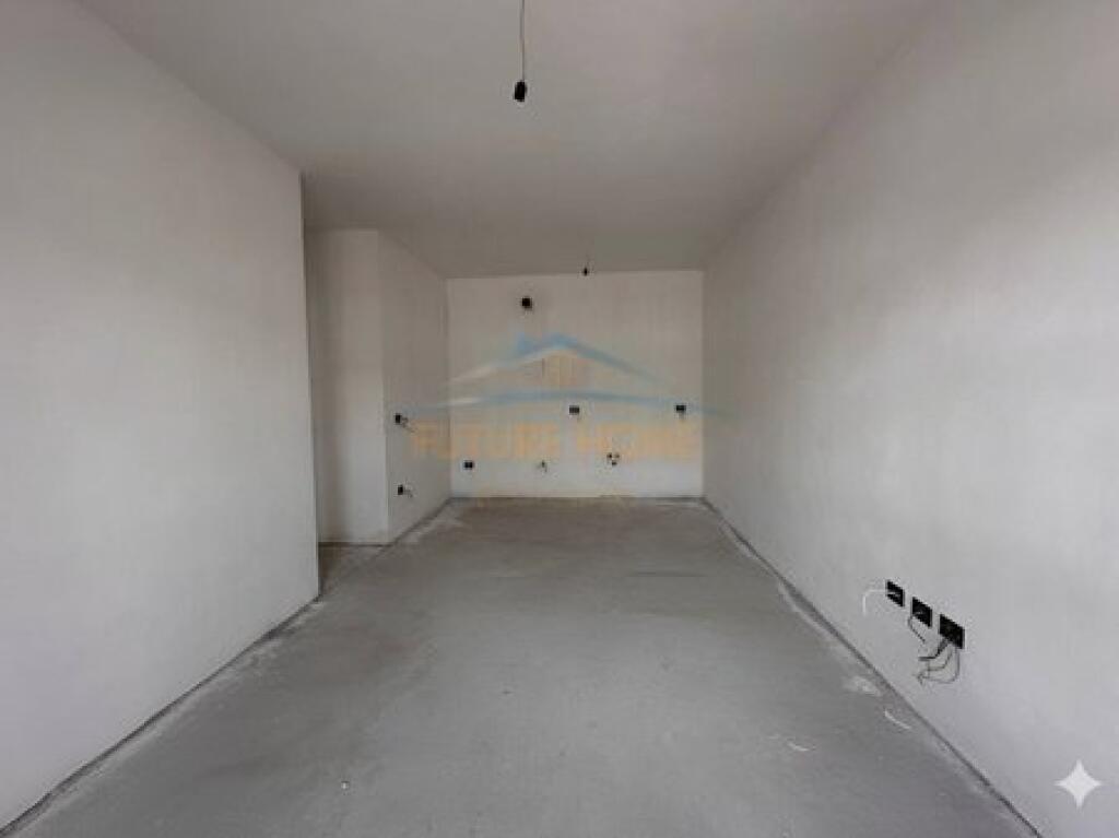 Shitet, Apartament 2+1+2 , Univers City, Tirane