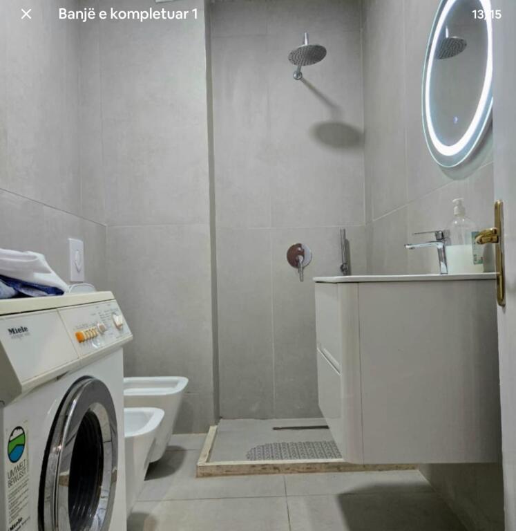 2+1,furnished commune of Paris price 850 euro