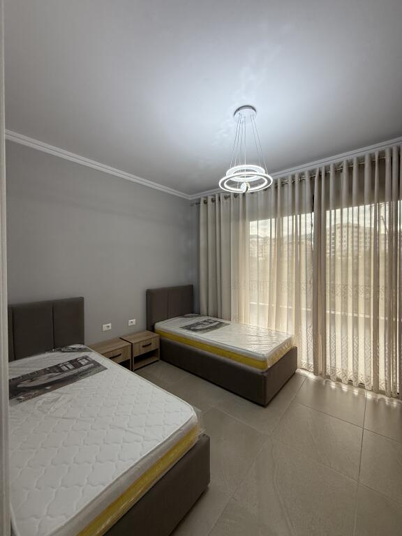 Apartament 2+1 per qera liqeni i thate