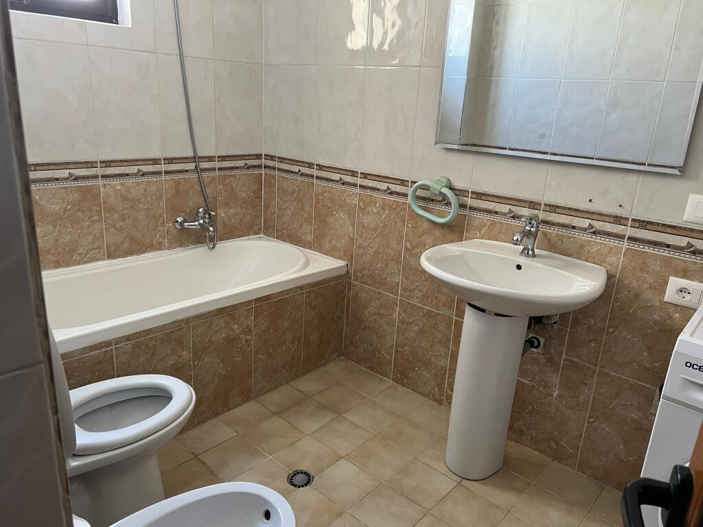 MINE PEZA APARTAMENT 1+1 PER QERA
