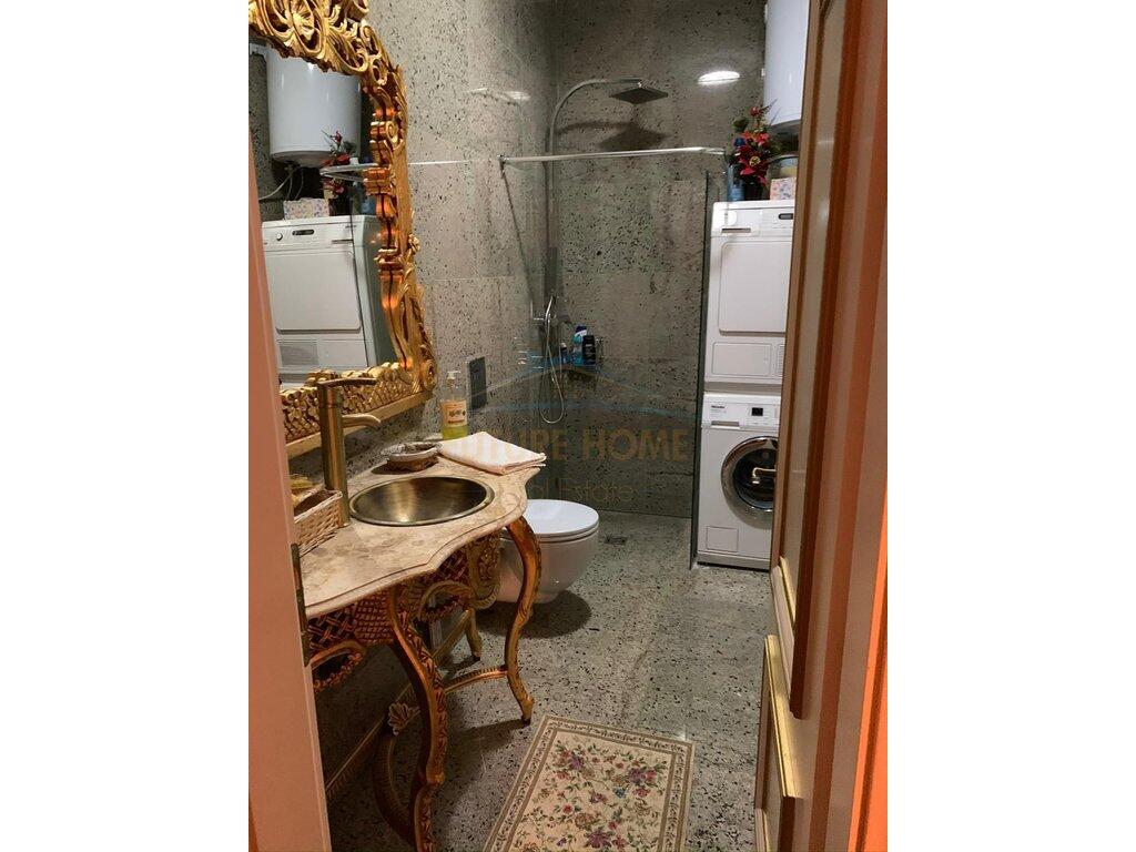 In vendita, Appartamento 2+1+2, Vicino a Kinostudio, Tirana.