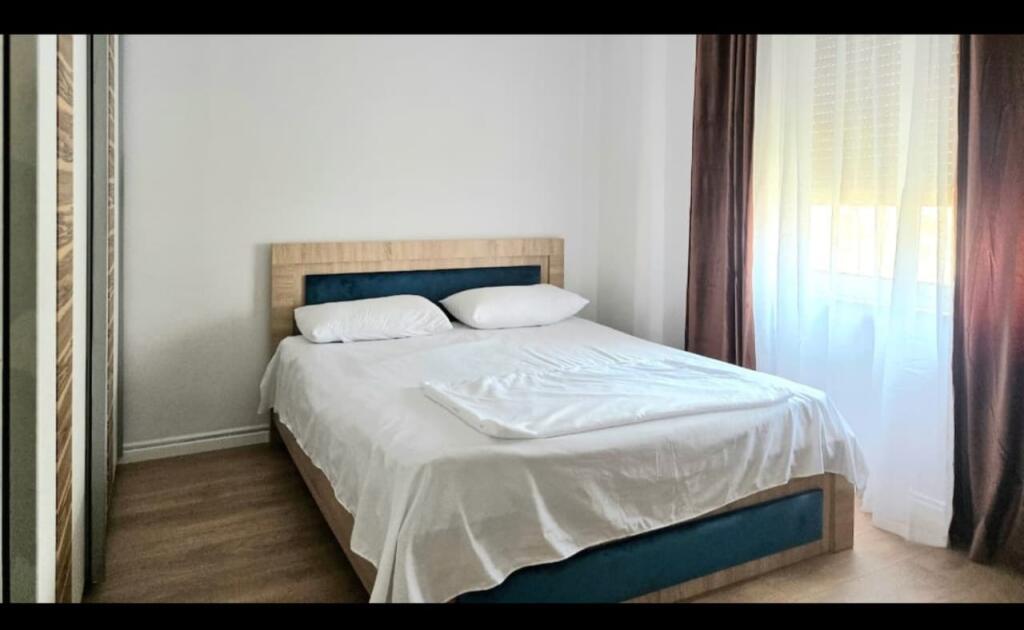 2+1,furnished commune of Paris price 850 euro