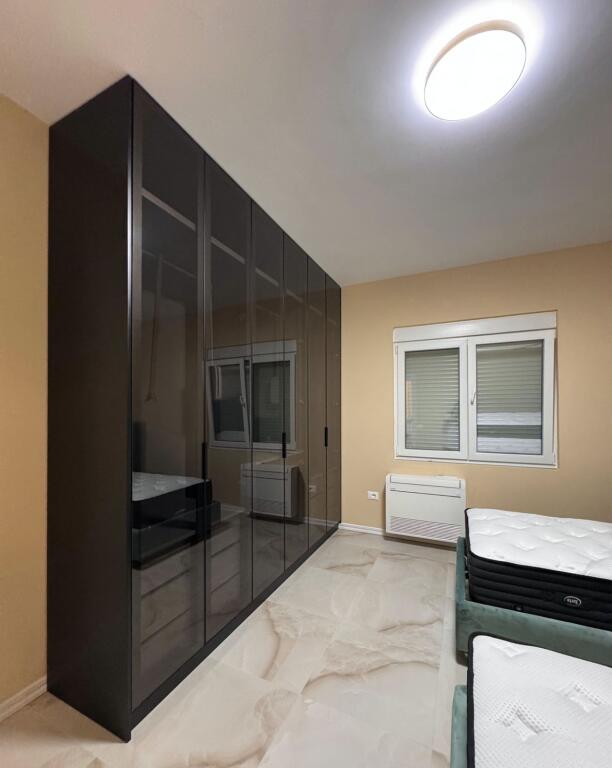 APARTAMENT ME QERA 2+1+2 SAUK 1100 EURO
