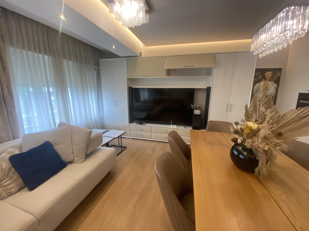 2+1,furnished kodra e diellit 2 near british school,700 euro