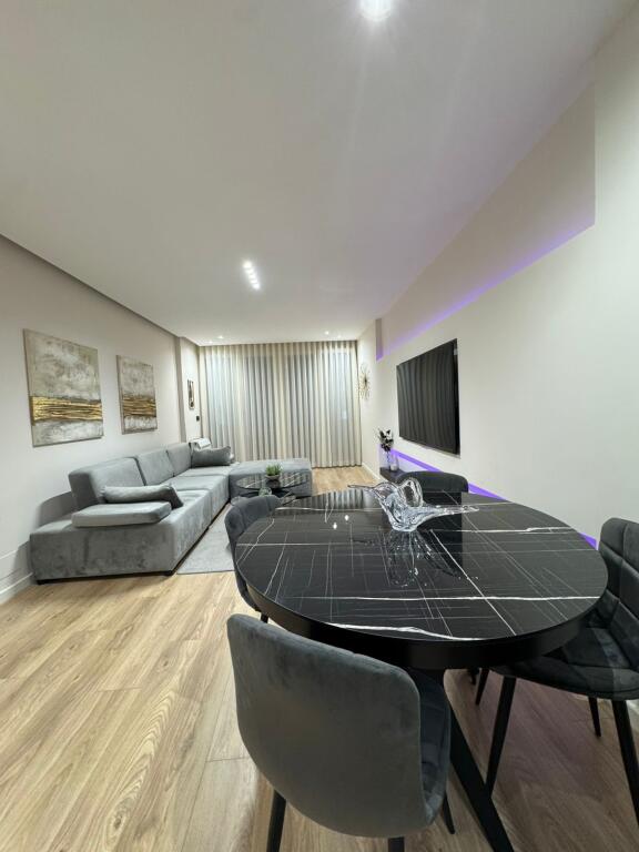 APARTAMENT 2+1 ME QIRA Bulevardi Gjergj Fishta