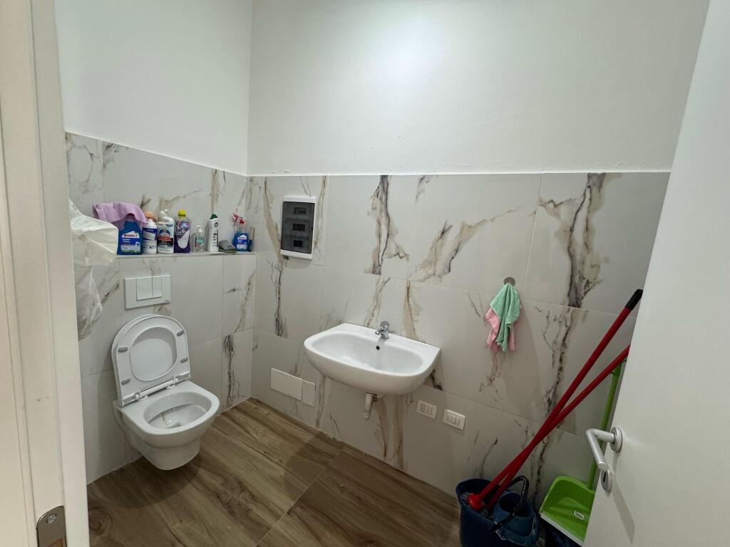🏢 Business Premises for Rent – 📍 Address: Mine Peza Street, near Flora Cafe