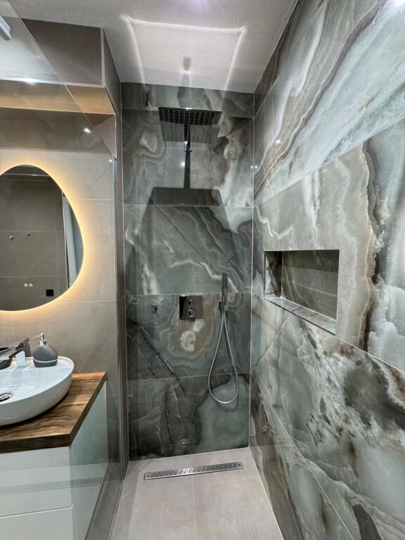 APARTAMENT 2+1 ME QIRA Bulevardi Gjergj Fishta