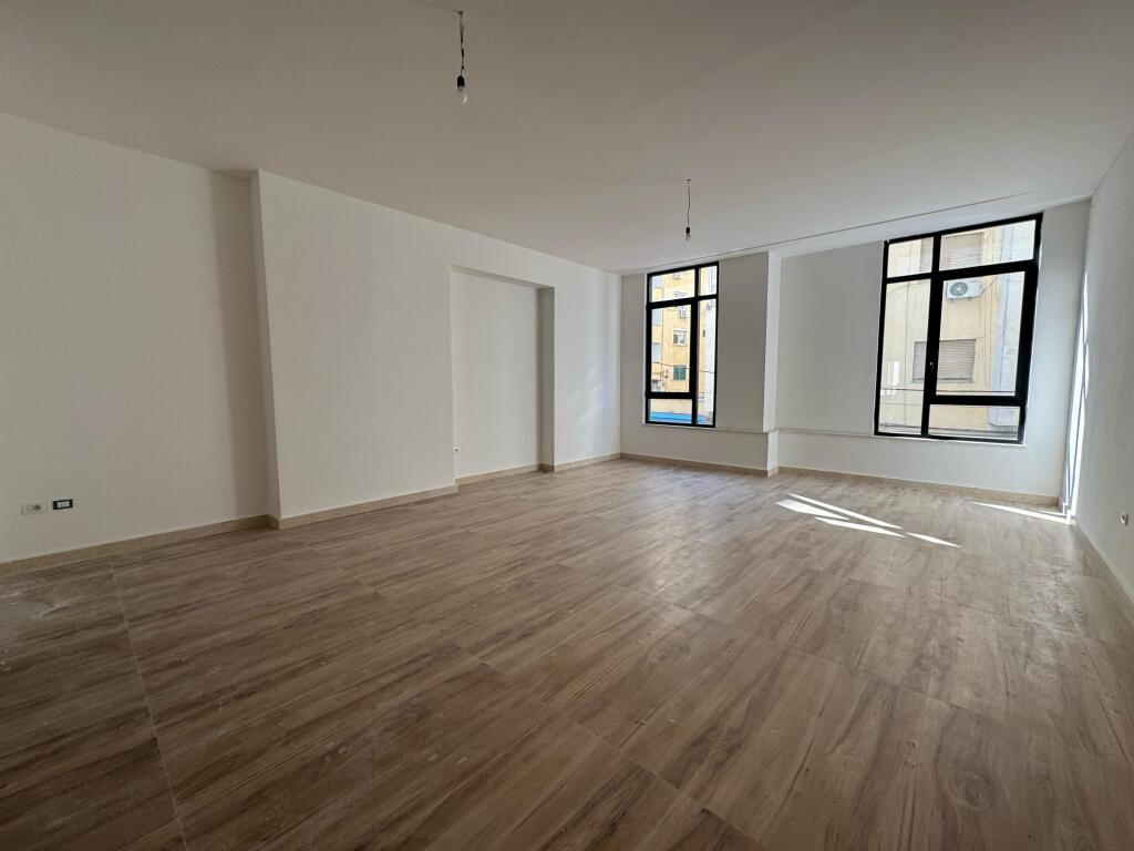 🏢 Business Premises for Rent  📍Address: Mine Peza Street, near Flora Cafe