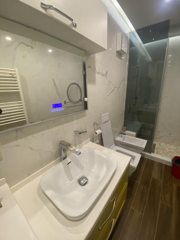 2+1,furnished kodra e diellit 2 near british school,700 euro