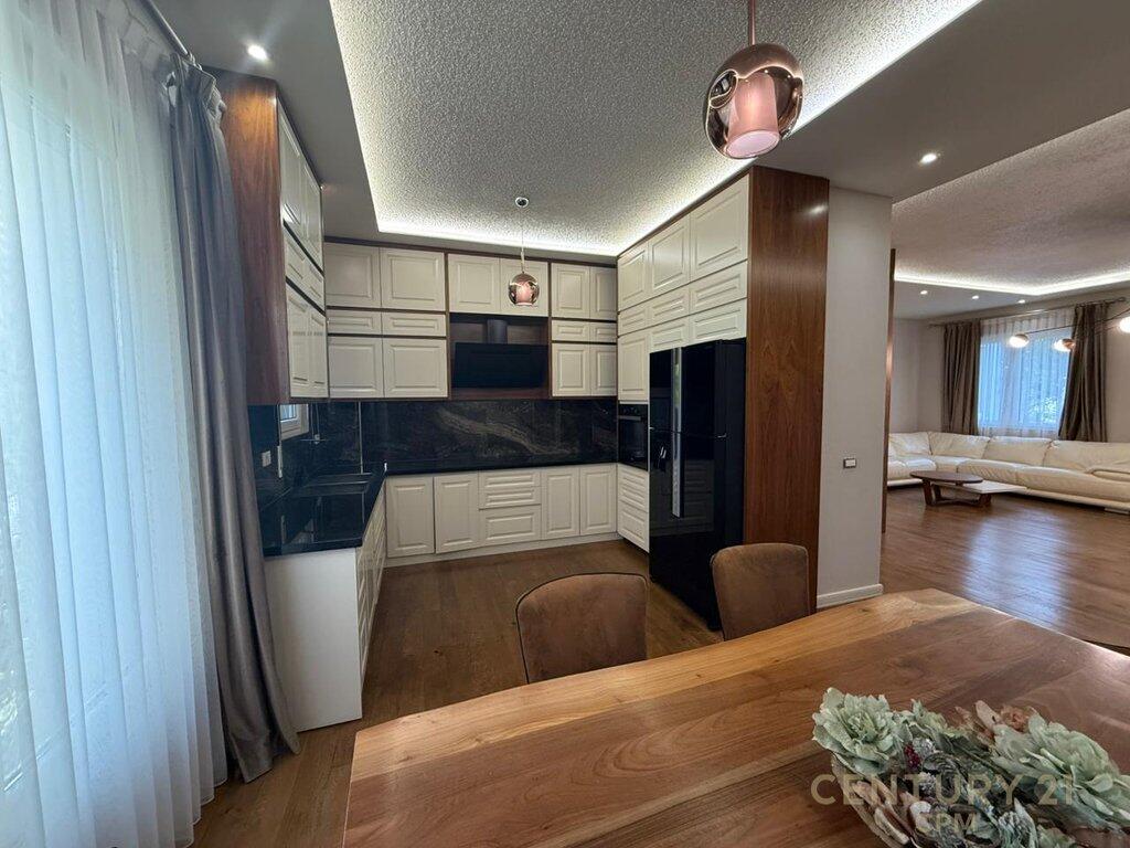 APARTMENT FOR RENT 3+1+2+2 PARKING SPACES, AT SECRET GARDEN!