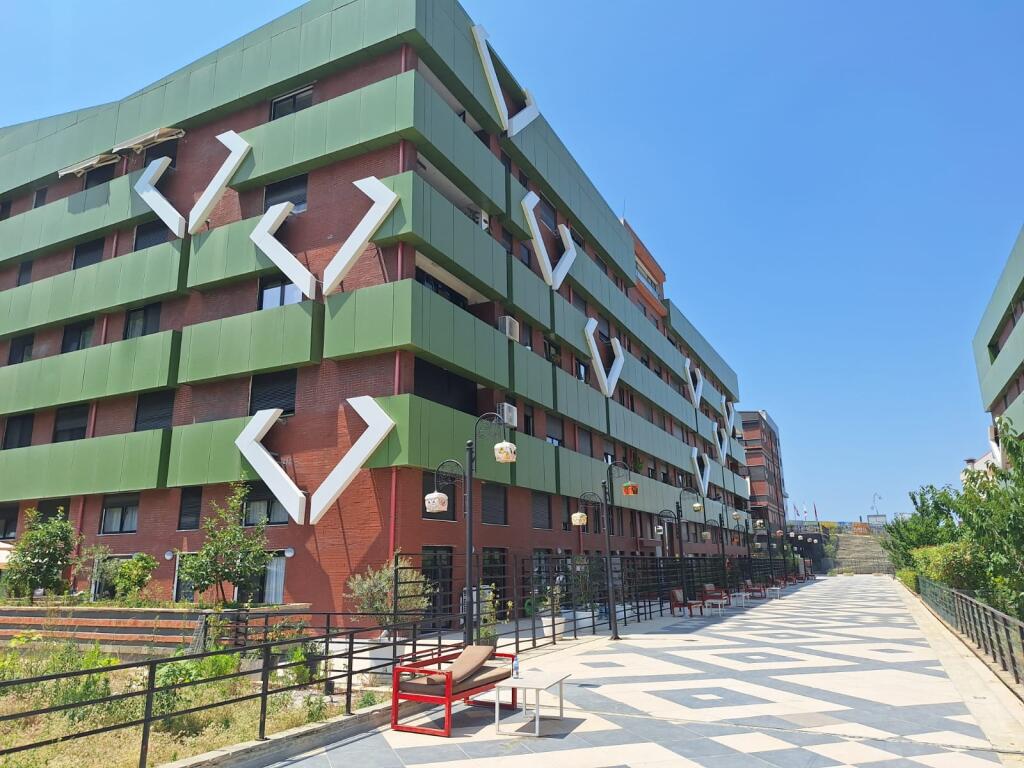 APPARTAMENTO 2+1+2 IN VENDITA NELLA RESIDENZA "KODRA E DIELLIT 2"..