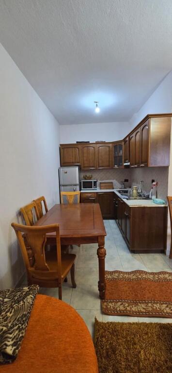 Apartament 1+1 perballe Maternitetit te Ri!