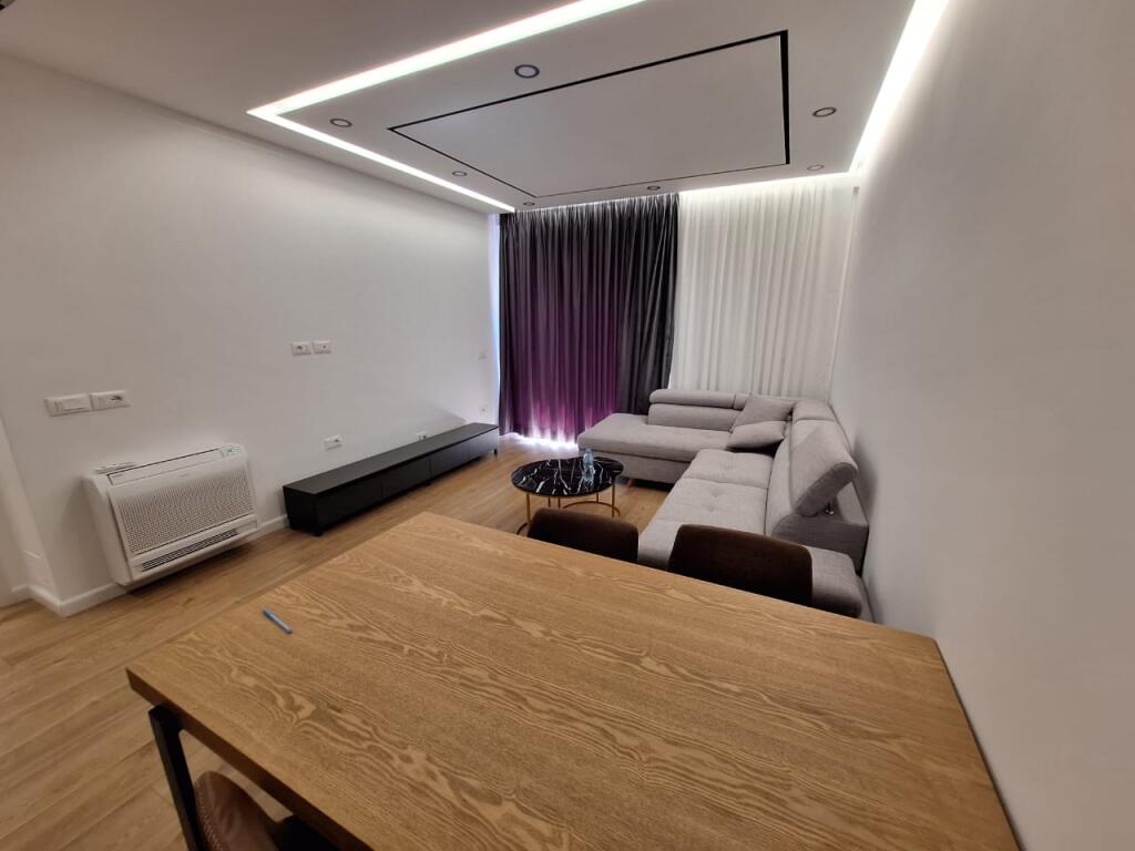 ASTIR, JEPET ME QIRA APARTAMENT 3+1+2 + POST PARKIMI,