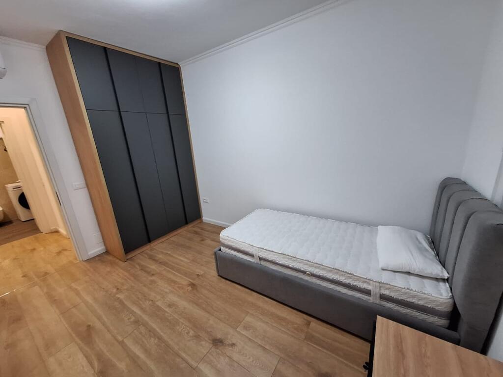 ASTIR, JEPET ME QIRA APARTAMENT 3+1+2 + POST PARKIMI,