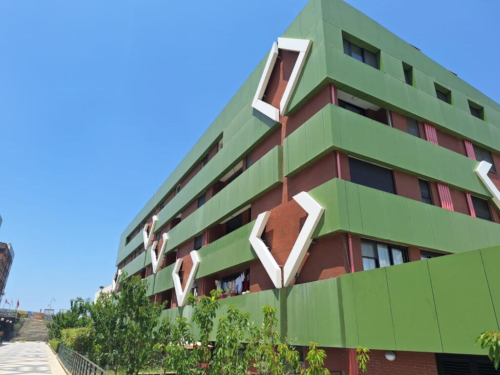 APPARTAMENTO 2+1+2 IN VENDITA NELLA RESIDENZA "KODRA E DIELLIT 2"..