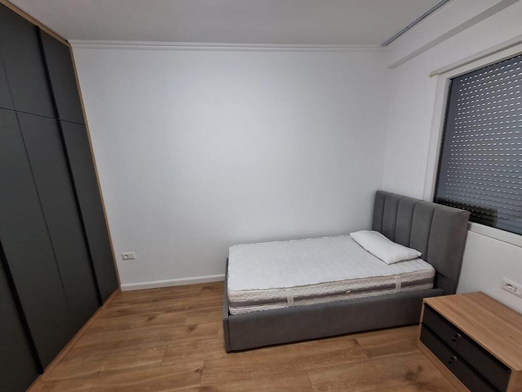 ASTIR, JEPET ME QIRA APARTAMENT 3+1+2 + POST PARKIMI,