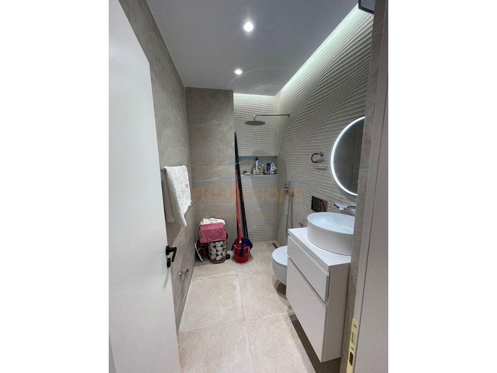 Shitet Apartament 2+1+2, Bulevardi Migjeni, Unaza e Re