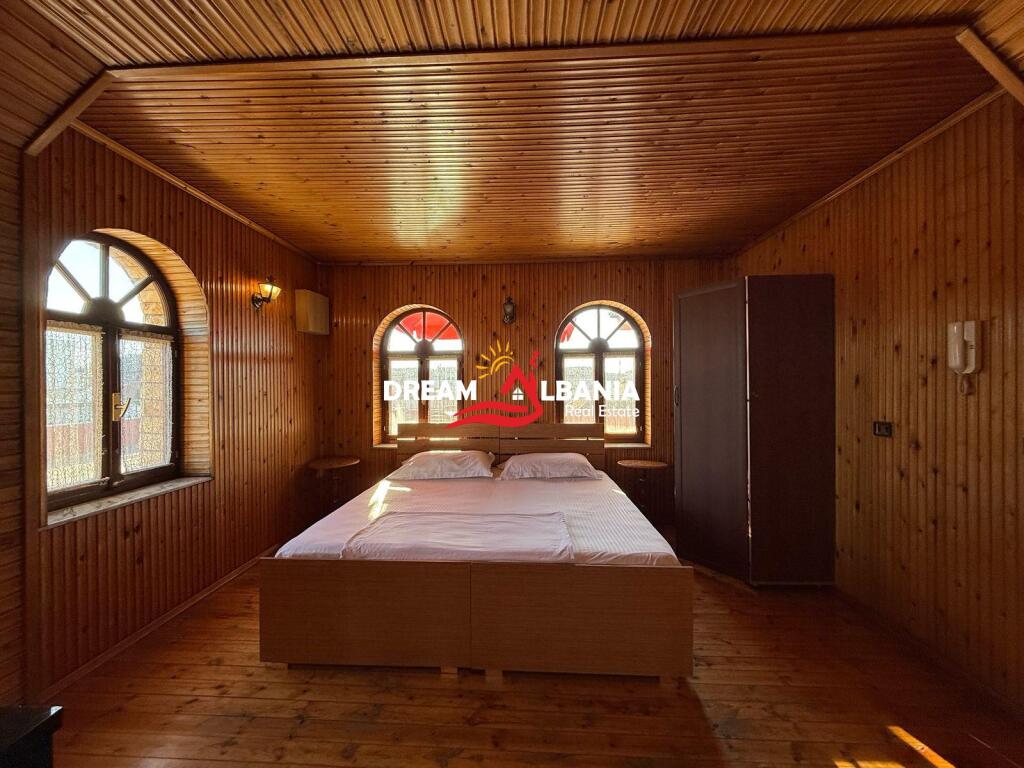 4-story building for HOTEL near American Hospital 2, Tirana (ID 4251380)