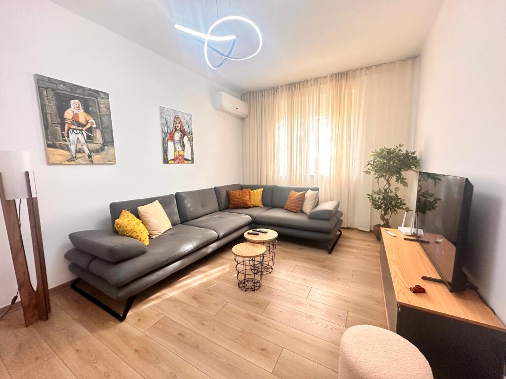 ✨ Appartamento Moderno 2+1 in Affitto nel Cuore di Tirana!
