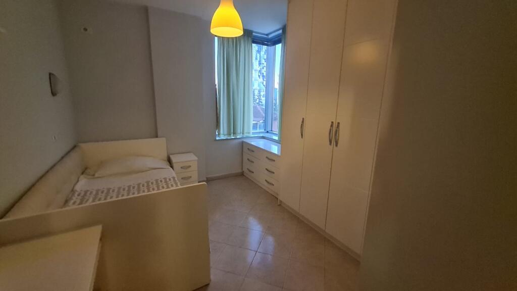 2+1 furnished near the parliament center, price 750 euros