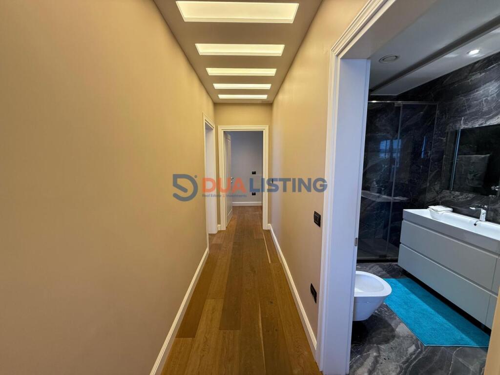 Vendiamo appartamento 2+1 con veranda e vista mare a Marina Bay, Vlore!