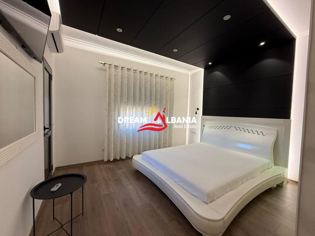 4-story building for HOTEL near American Hospital 2, Tirana (ID 4251380)
