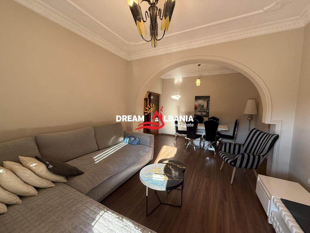 4-story building for HOTEL near American Hospital 2, Tirana (ID 4251380)