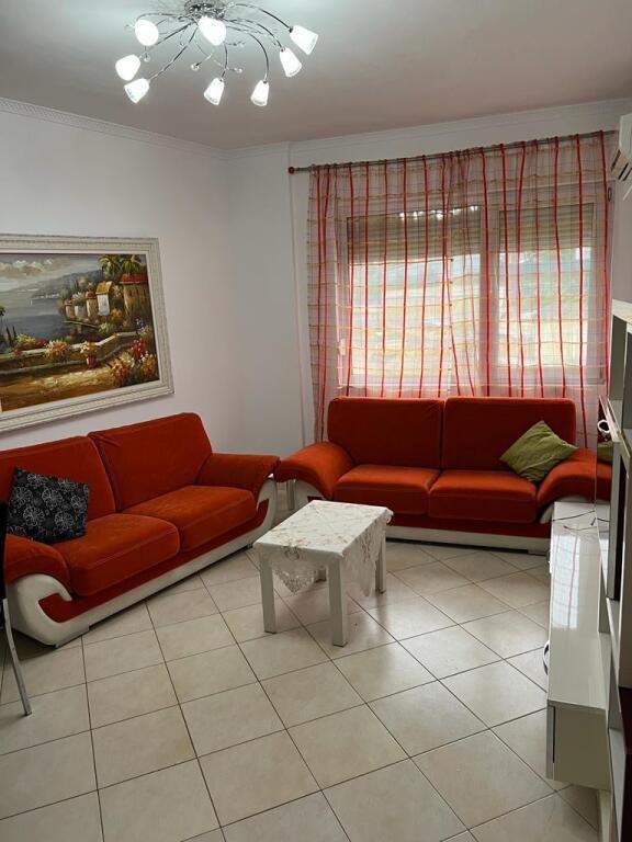 🏙️ Shitet Apartament 2+1+2 pranë Hotel Radisson – Liqeni i Thatë