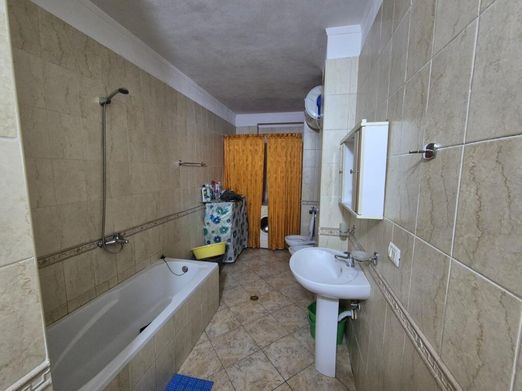 Affittasi appartamento 2+1+2 presso 21 Djetori!
