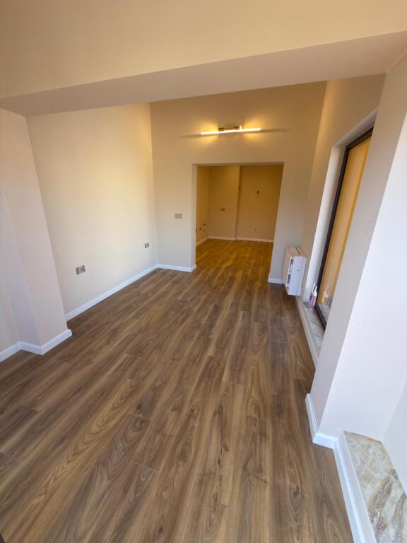 🏡 Jepet me Qira – Kati i 3-të i Një Vile Private